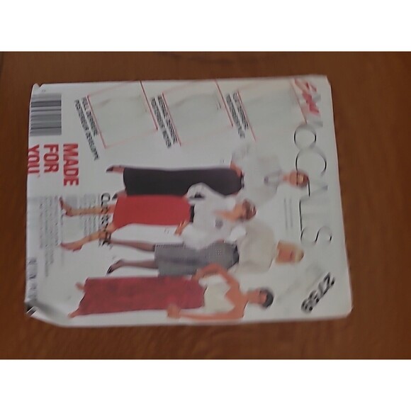Lot 12 Vintage Sewing Patterns Uncut McCall’s Simplicity Vogue Butterick - Picture 10 of 12